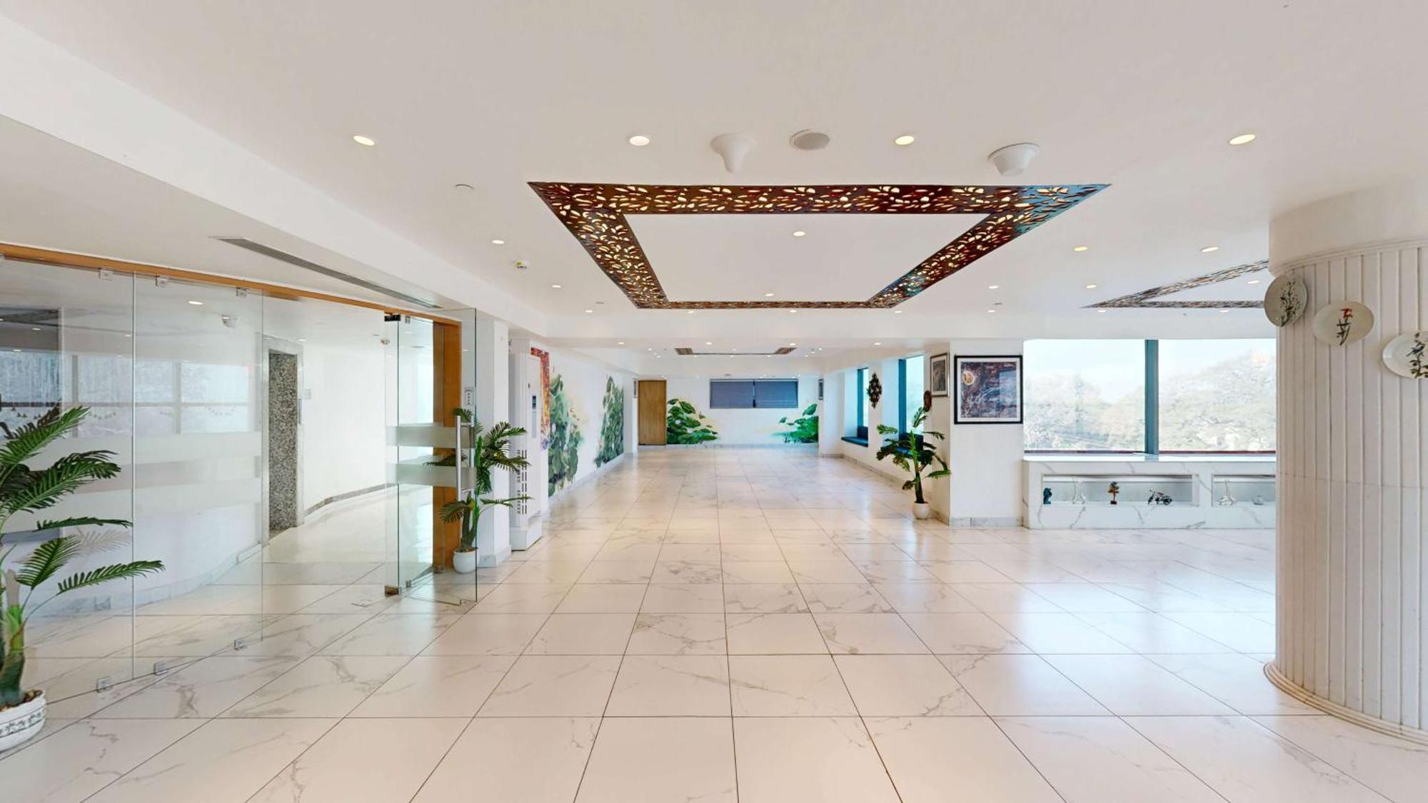 Radisson Hotel Bareilly Airport Экстерьер фото
